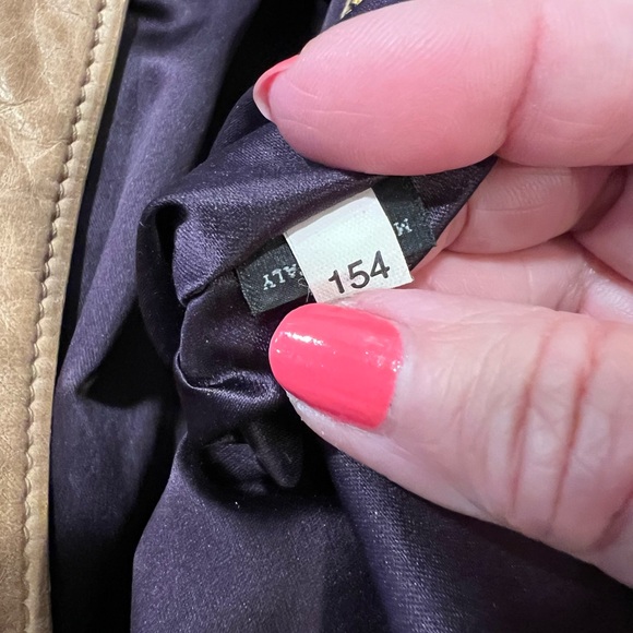 Authentic Miu Miu handbag with removable shoulder strap - Picture 11 of 12